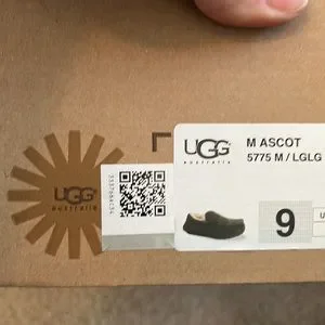 UGG | Shoes | Mens Lodge Green Size 9 Ascot Suede Slippers  display picture 2